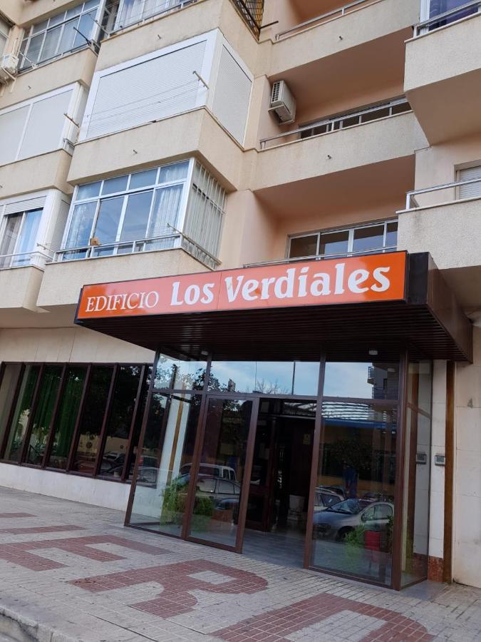Apartamento Estudio Loft En El Centro Para 3 O 4 Personas Cama Doble Y Sofa Cama Check In A Partir De Las 15 Y 30 Min Pm Y Check Out Hasta Las 11 Y 30 Pm Con Wifi Normalmente No Se Puede Adelantar El Check In Torremolinos